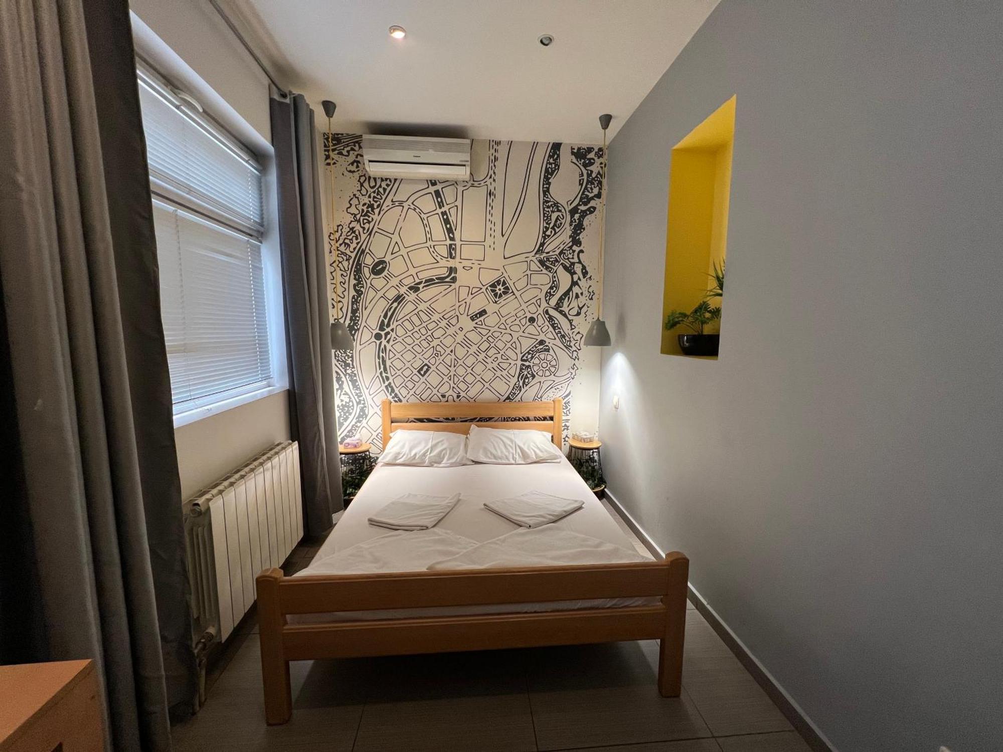 Envoy Hostel & Tours Jerevan Exteriör bild