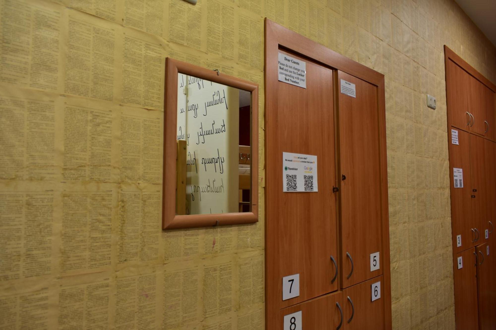 Envoy Hostel & Tours Jerevan Exteriör bild
