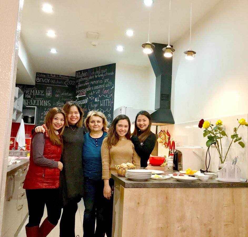 Envoy Hostel & Tours Jerevan Exteriör bild